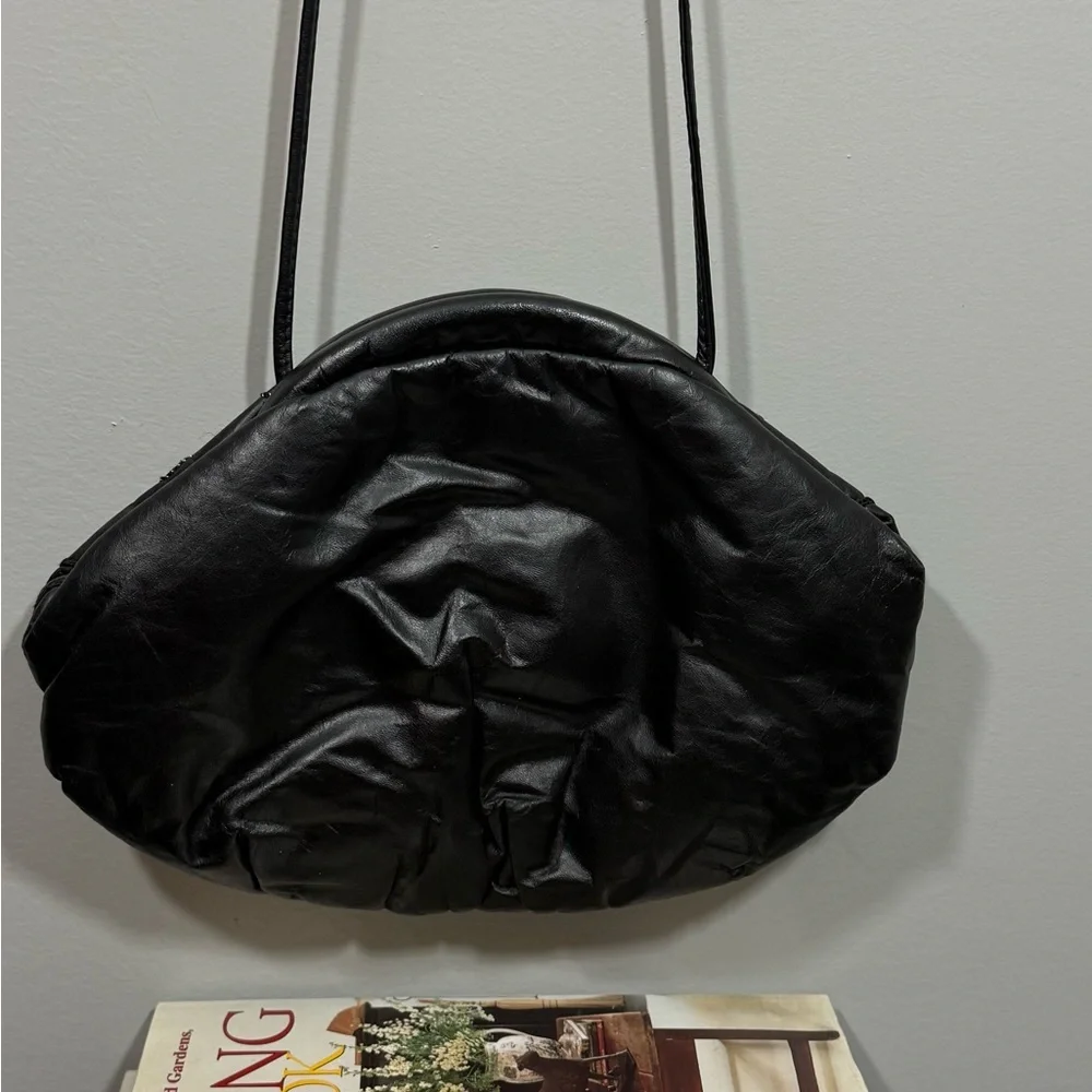 Elegant Vintage Black Quilted Women's Leather Bag